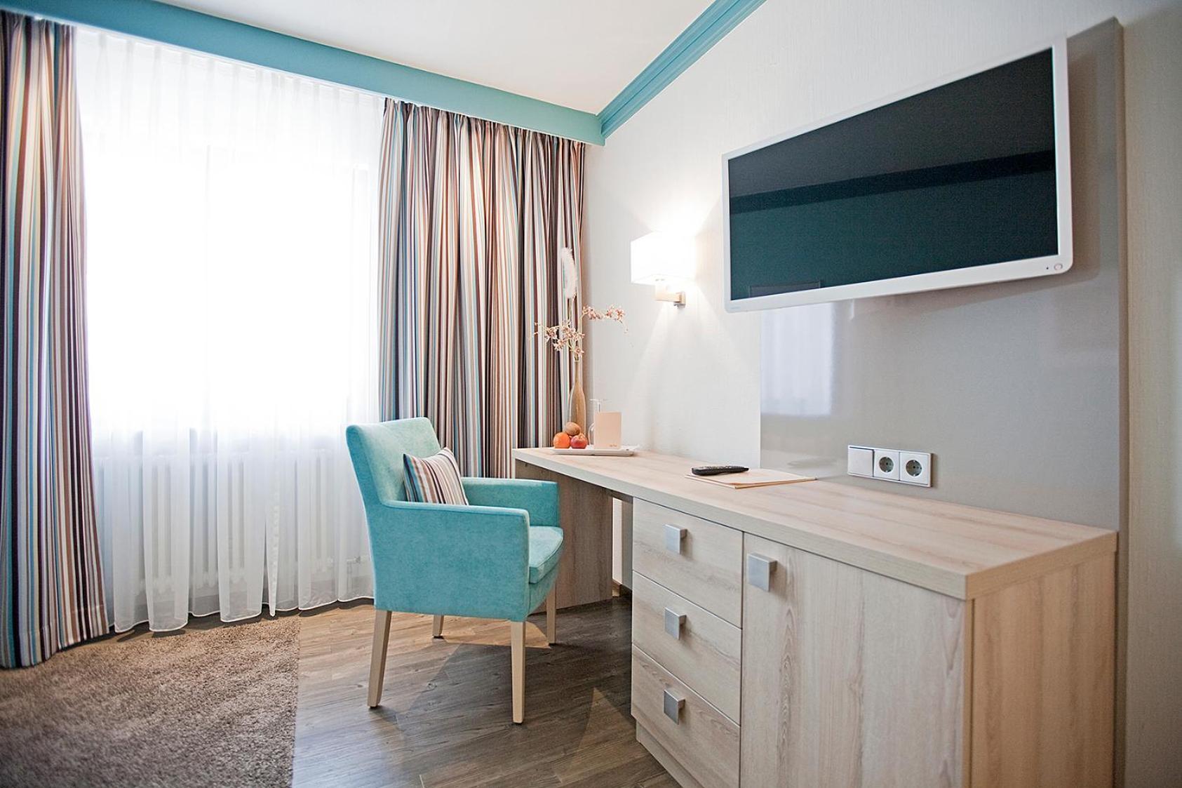 Hotel Krone Ohg แกร์ลิงเงน ห้อง รูปภาพ