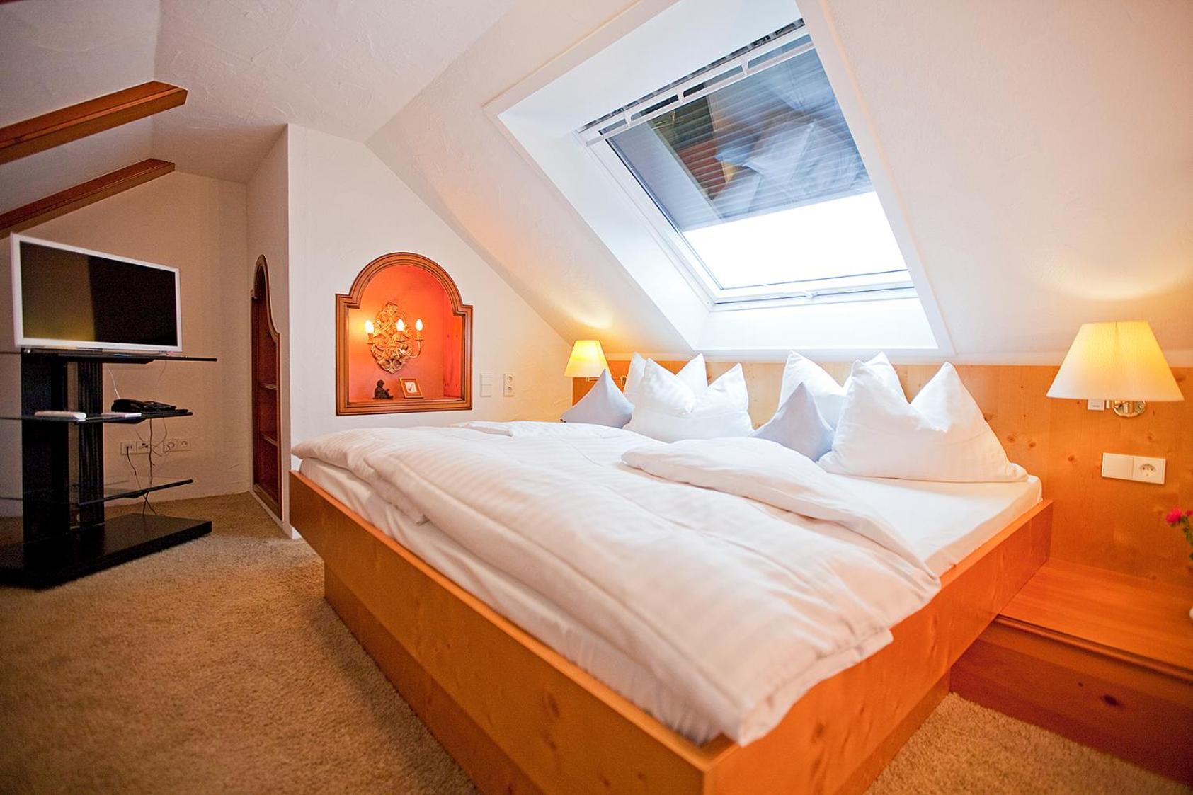 Hotel Krone Ohg แกร์ลิงเงน ห้อง รูปภาพ